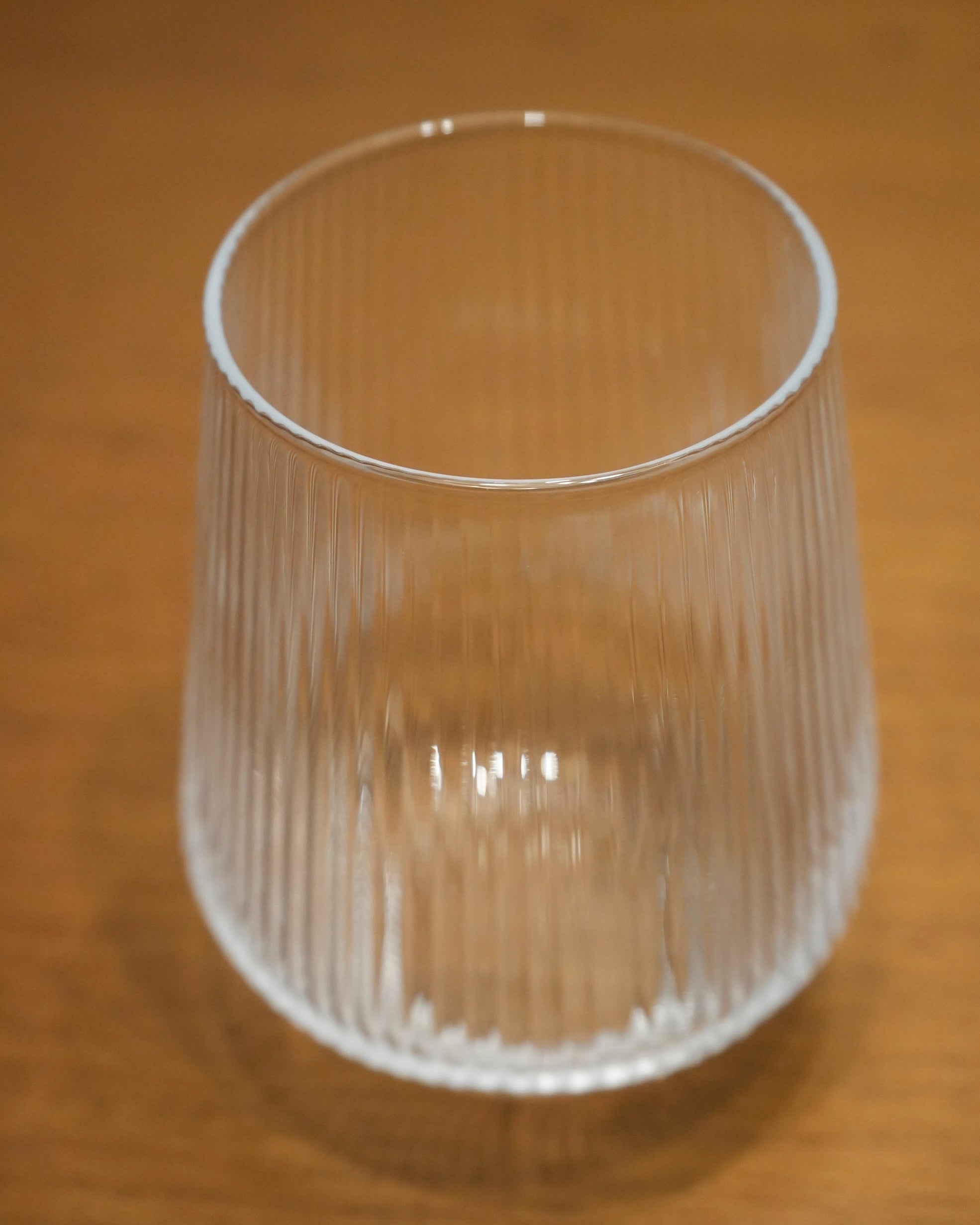 Copa de Vidrio Estriado Line Marley Harmony 300 ml – Vino, Agua y Cócteles